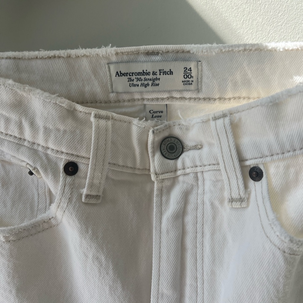 Curve Love Ultra High Rise 90s Straight Leg Jean